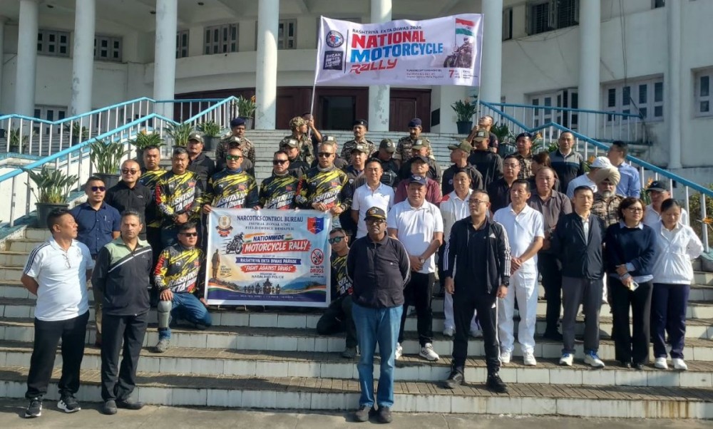Nagaland DGP Rupin Sharma and other police officers during the flagging off programme of the contingents of Nagaland Police and Manipur Police for National Motorcycle Rally in Kohima on October 7. (Morung Photo)